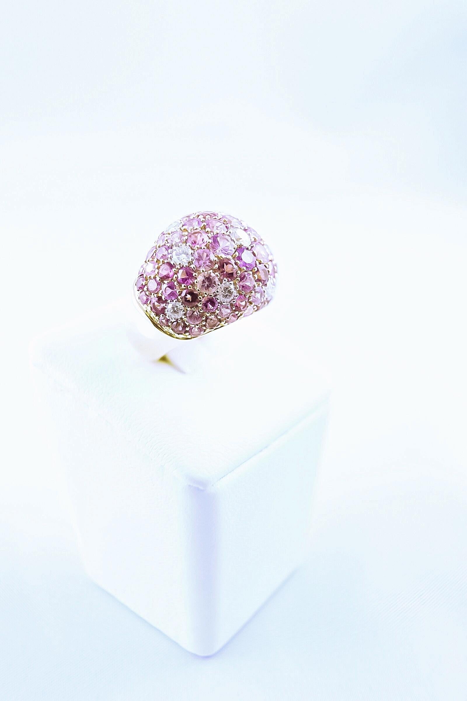Modern Diamond and Pink Sapphires with Tourmaline 18 Karat Yellow Gold Ring For Sale