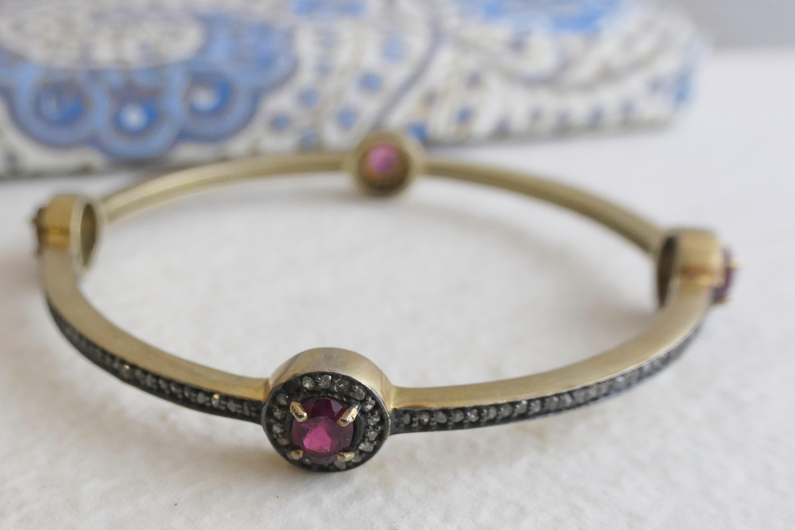 Bracciale in argento placcato oro con diamanti e tormalina rosa In condizioni Nuovo in vendita a Oslo, 03