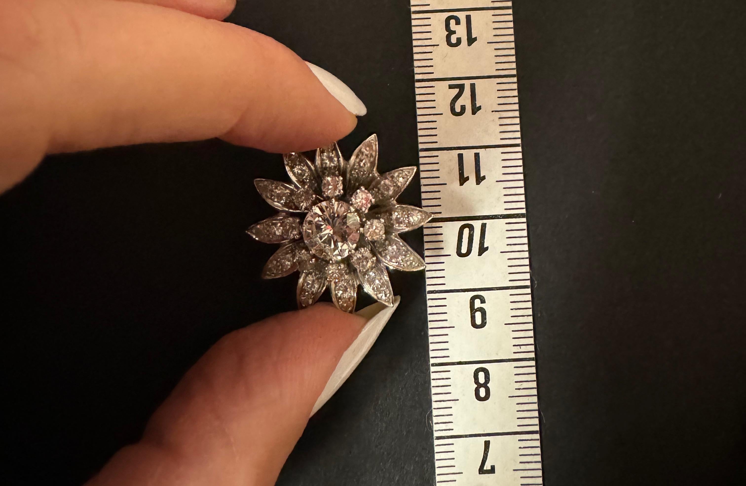 Pendientes Flor de diamantes y platino de hacia 1960 en venta 3
