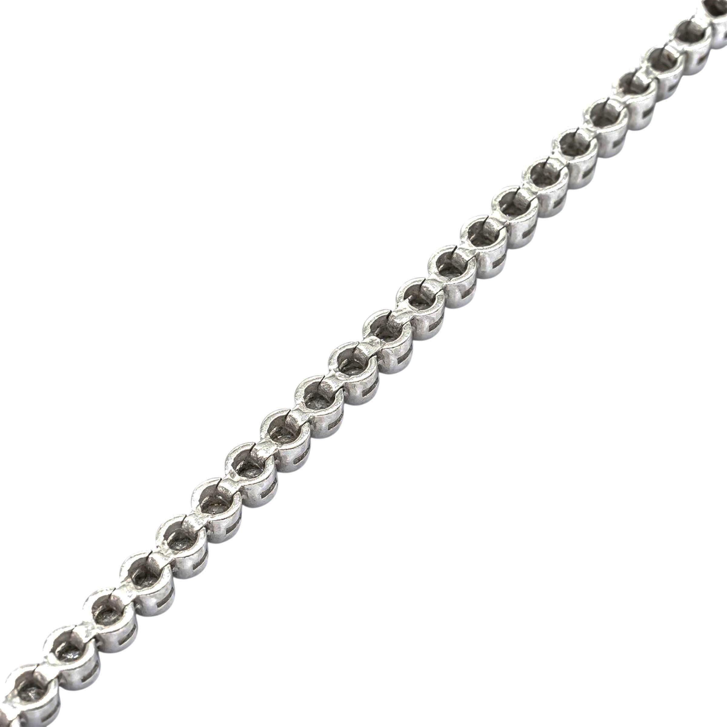 Diamant- und Platin-Armband, 1,85 Karat im Zustand „Gut“ im Angebot in London, GB