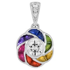 Pendentif floral en or blanc 18 carats avec diamants et saphirs arc-en-ciel de style Art déco