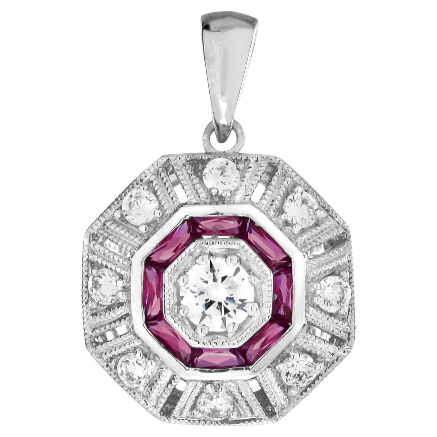 Pendentif cible octogonal de style Art déco en or blanc 18 carats avec diamants et rubis