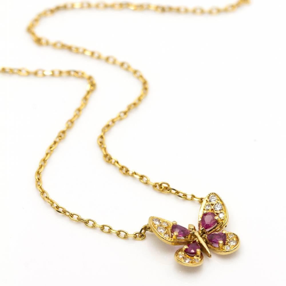Collana con diamanti e rubini a forma di farfalla In condizioni Nuovo in vendita a Barcelona, CT