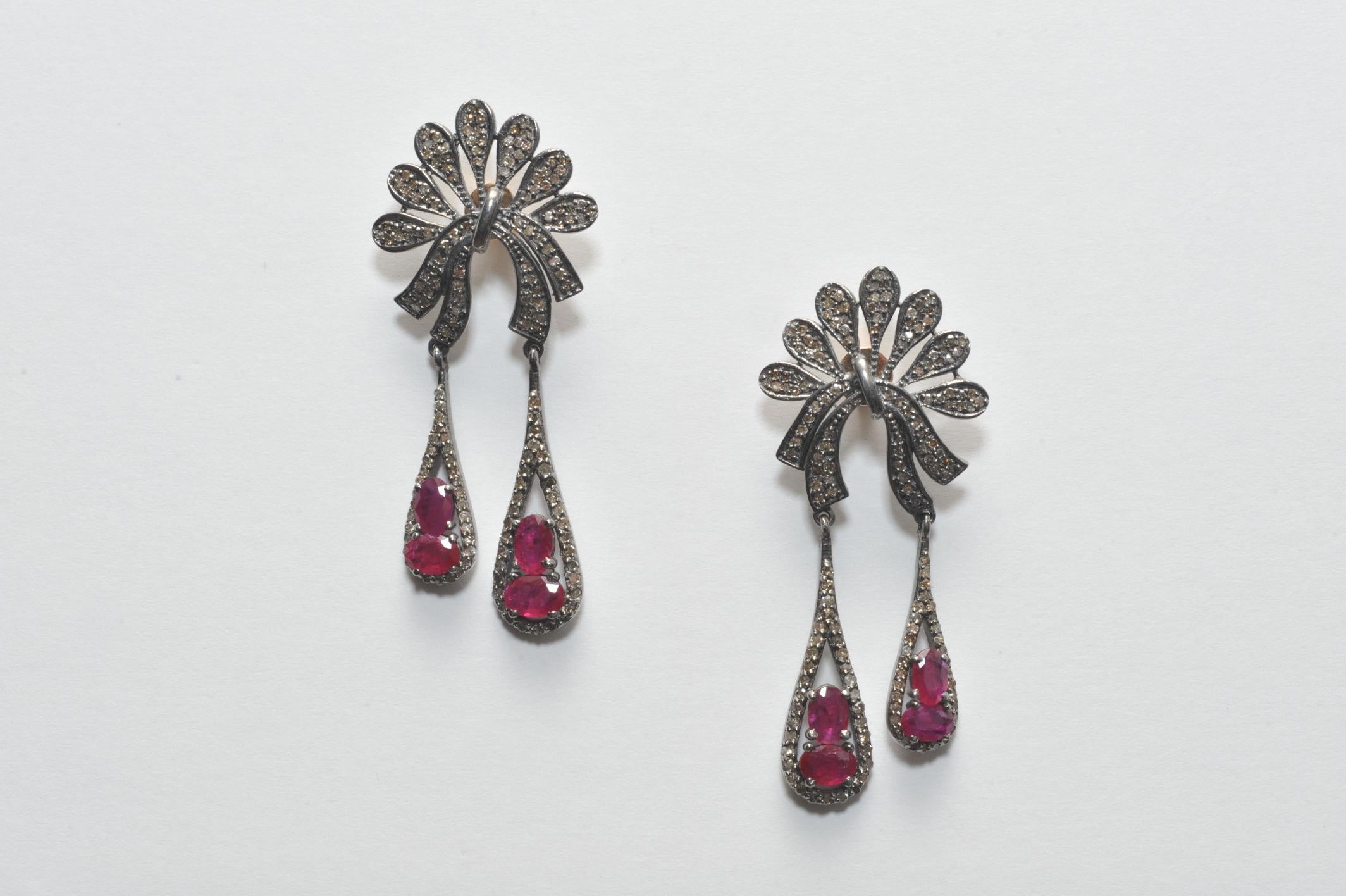 Diamond and Ruby Dangle Earrings In Excellent Condition In Nantucket, MA