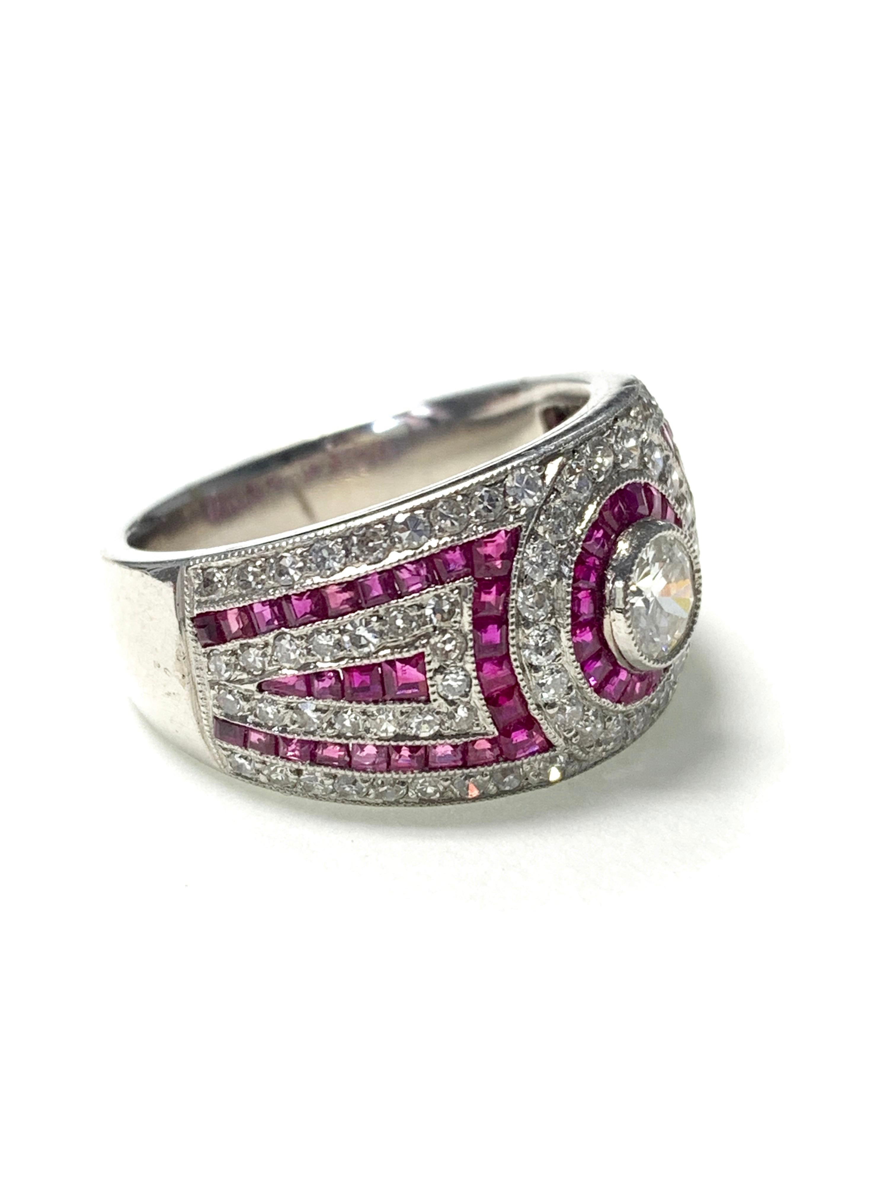 Diamond and Ruby Engagement Ring in Platinum In Excellent Condition For Sale In New York, NY
