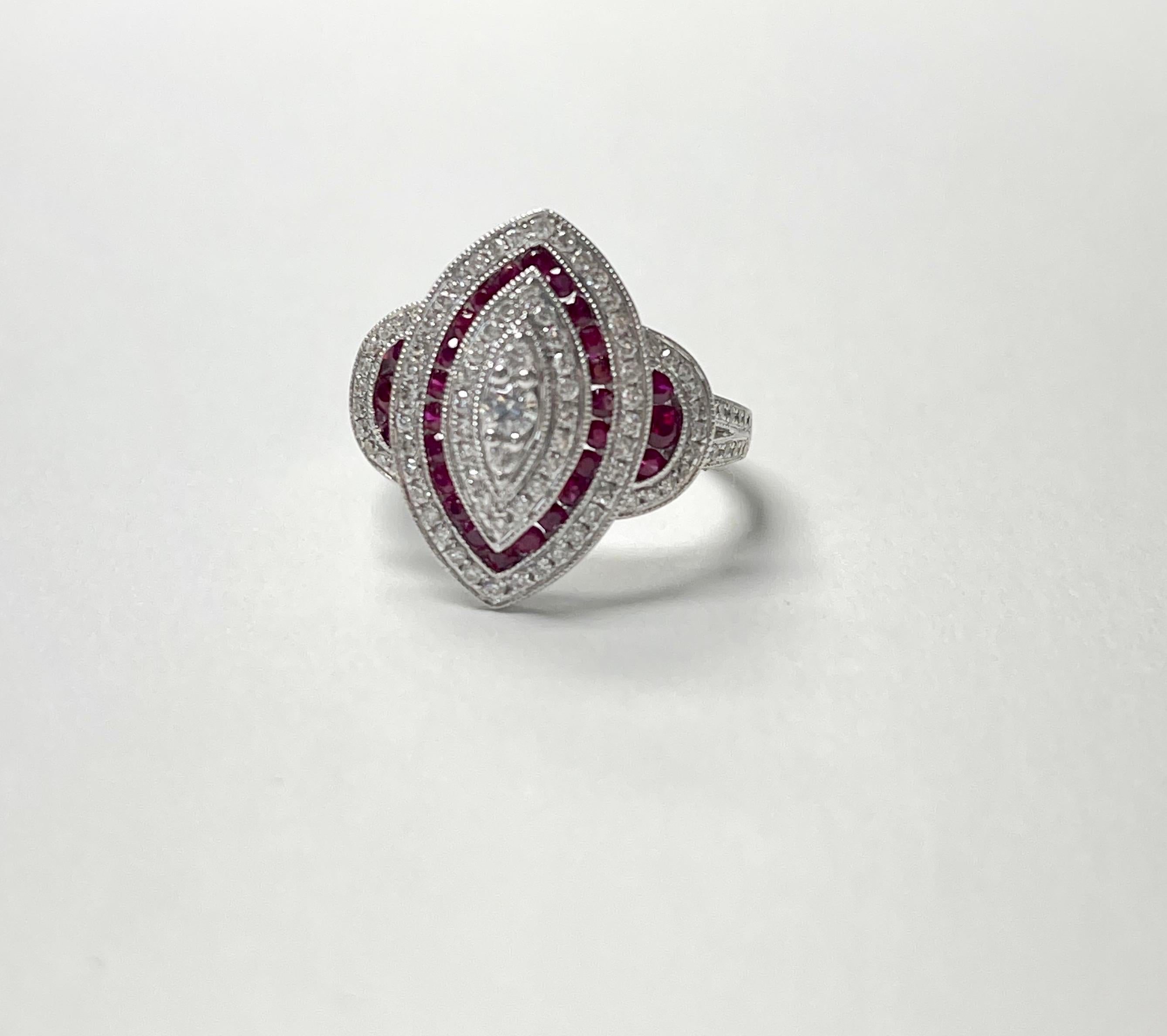 Diamond and Ruby Engagement Ring in White Gold In New Condition For Sale In New York, NY