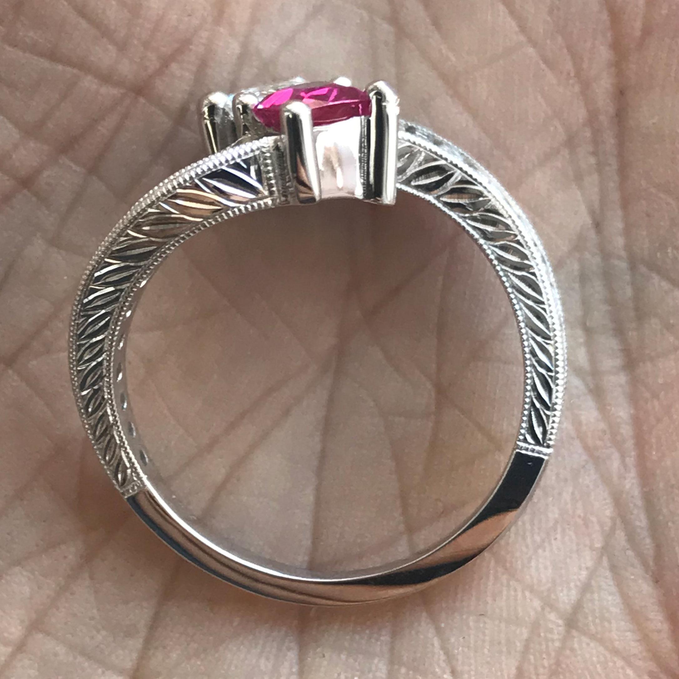Diamant- und Rubin-Drachenform, Baguette-Ring, Ben Dannie (Baguetteschliff) im Angebot