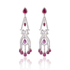 18 Karat Gold 2,69 Karat Diamant und 21,58 Karat Rubin Leuchte Ohrring