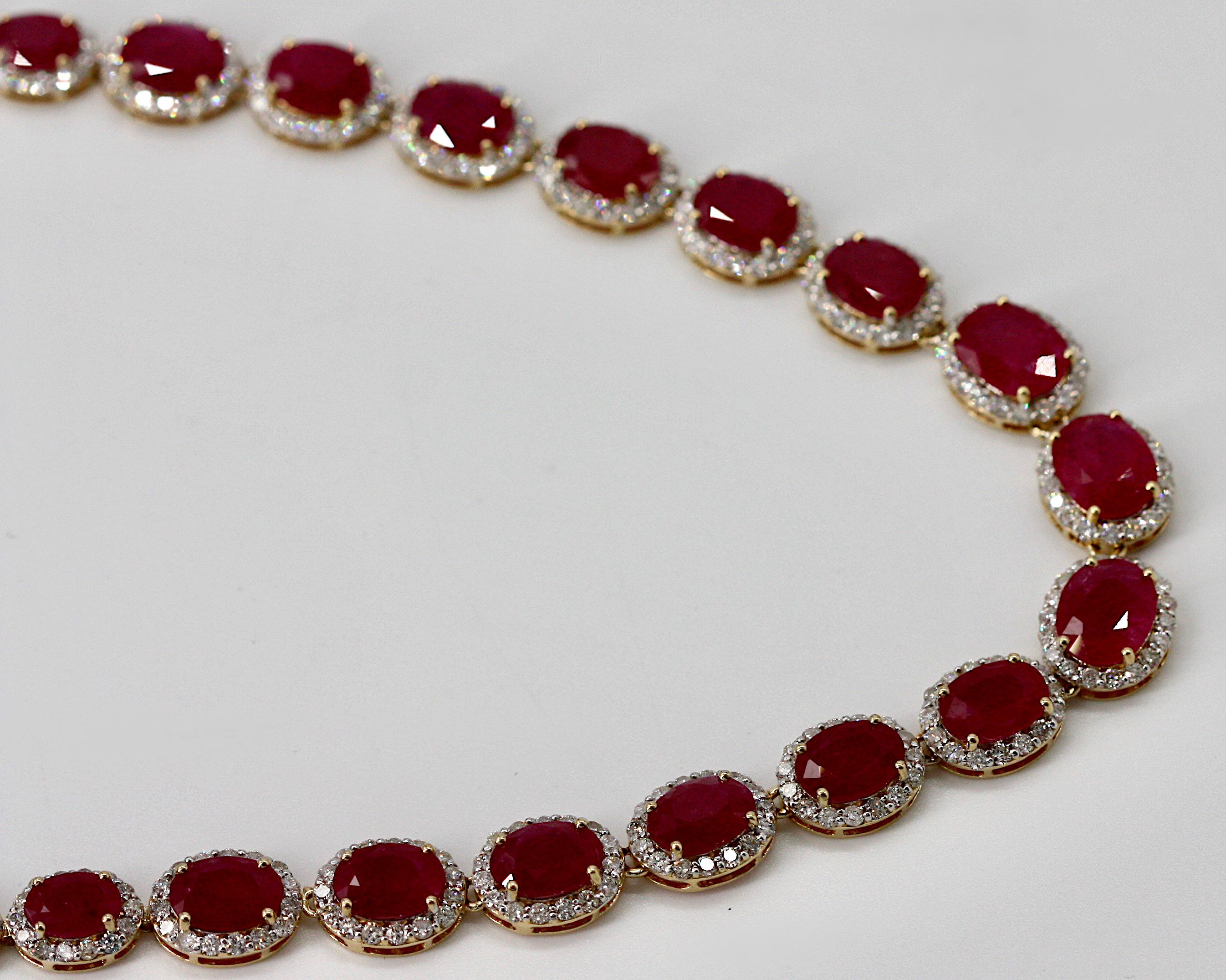 Halskette mit Diamanten und Rubinen 4