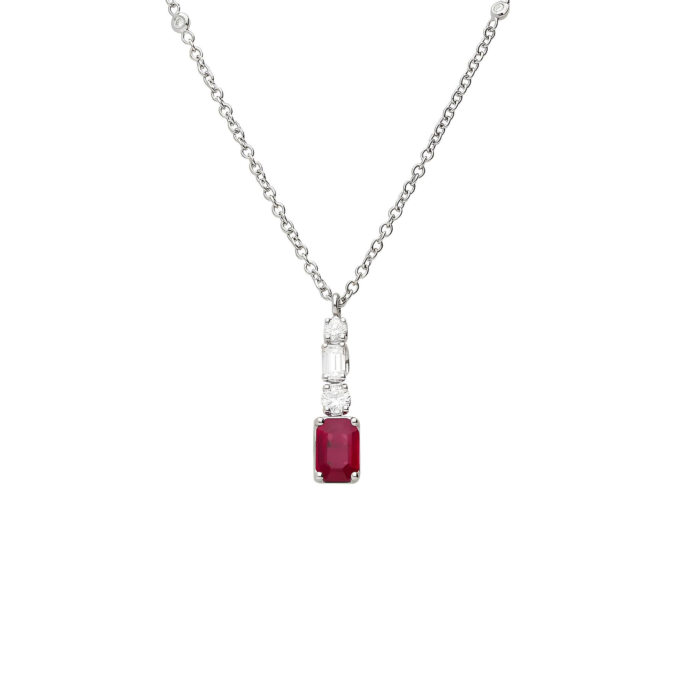 Taille émeraude Collier diamant et rubis en or blanc, 1,40 carat en vente
