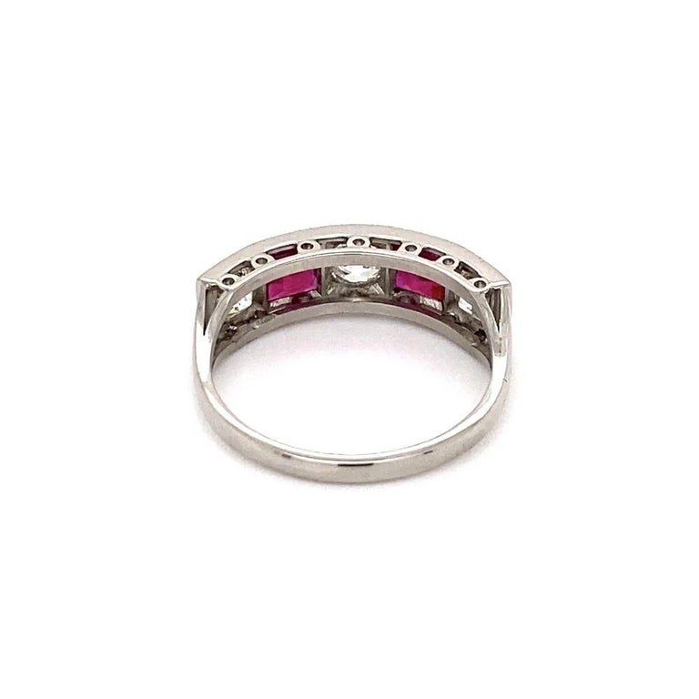 Diamond and Ruby Platinum Vintage Band Ring Estate Fine Jewelry In Excellent Condition For Sale In Montreal, QC
