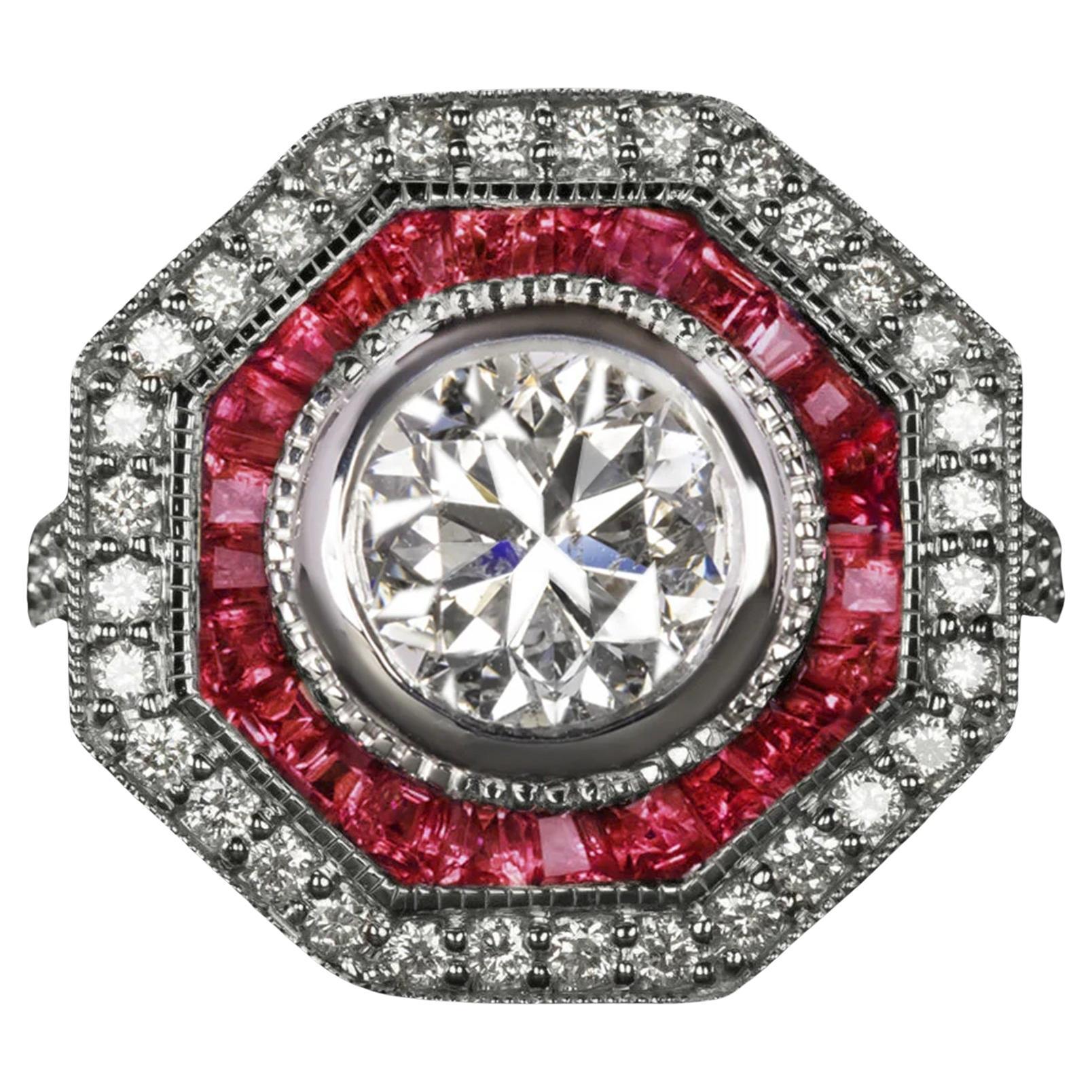 La bague en diamant et rubis a un design cible classique de style Art déco