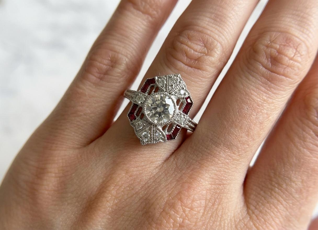 Bague en or blanc 14k diamant et rubis - Taille européenne ancienne, style Art déco Neuf - En vente à Chicago, IL