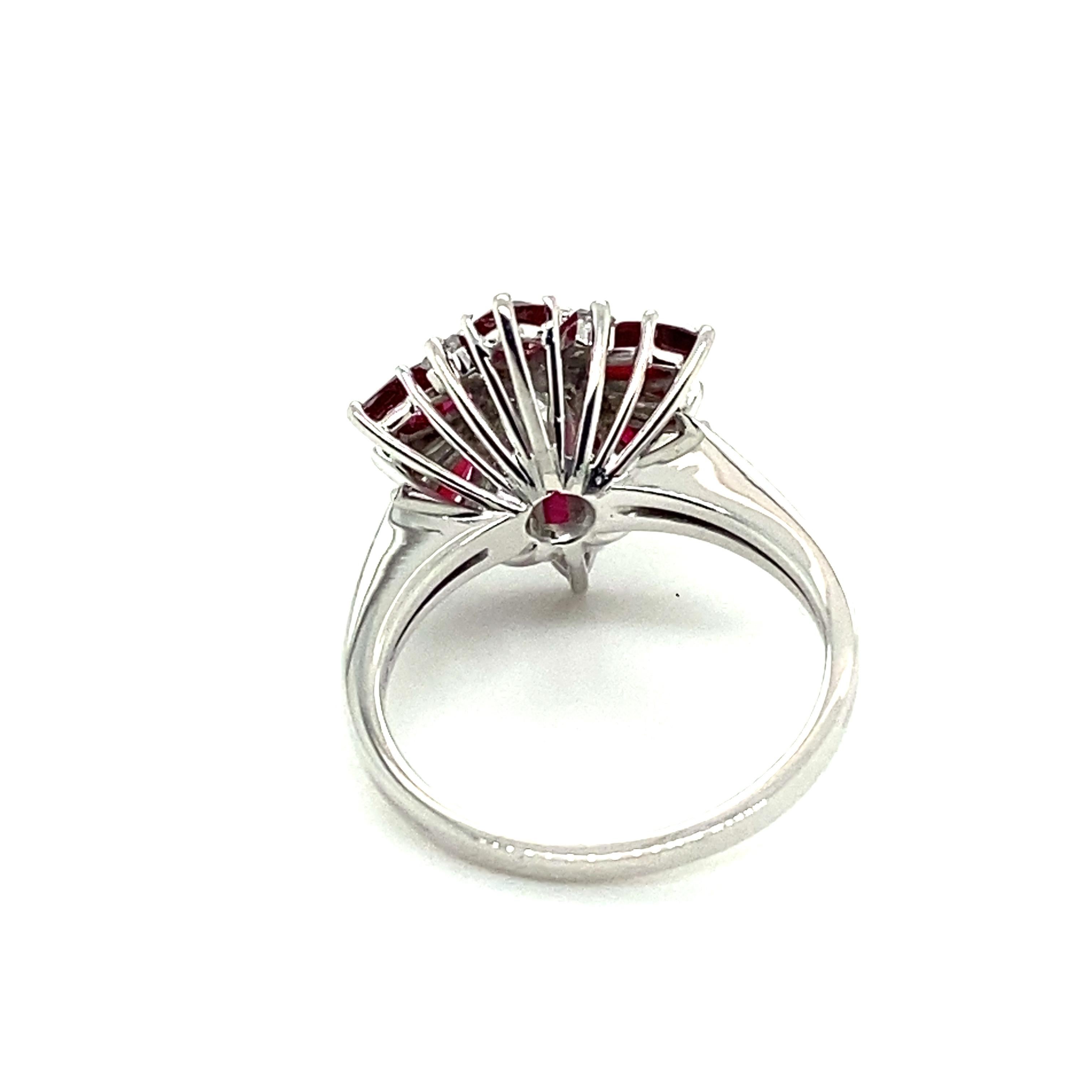 Diamant- und Rubinring aus 18 Karat Weißgold 5