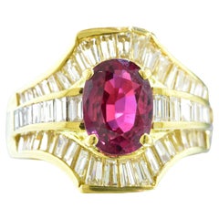 Diamond and Ruby Ring in 18K Yellow Gold