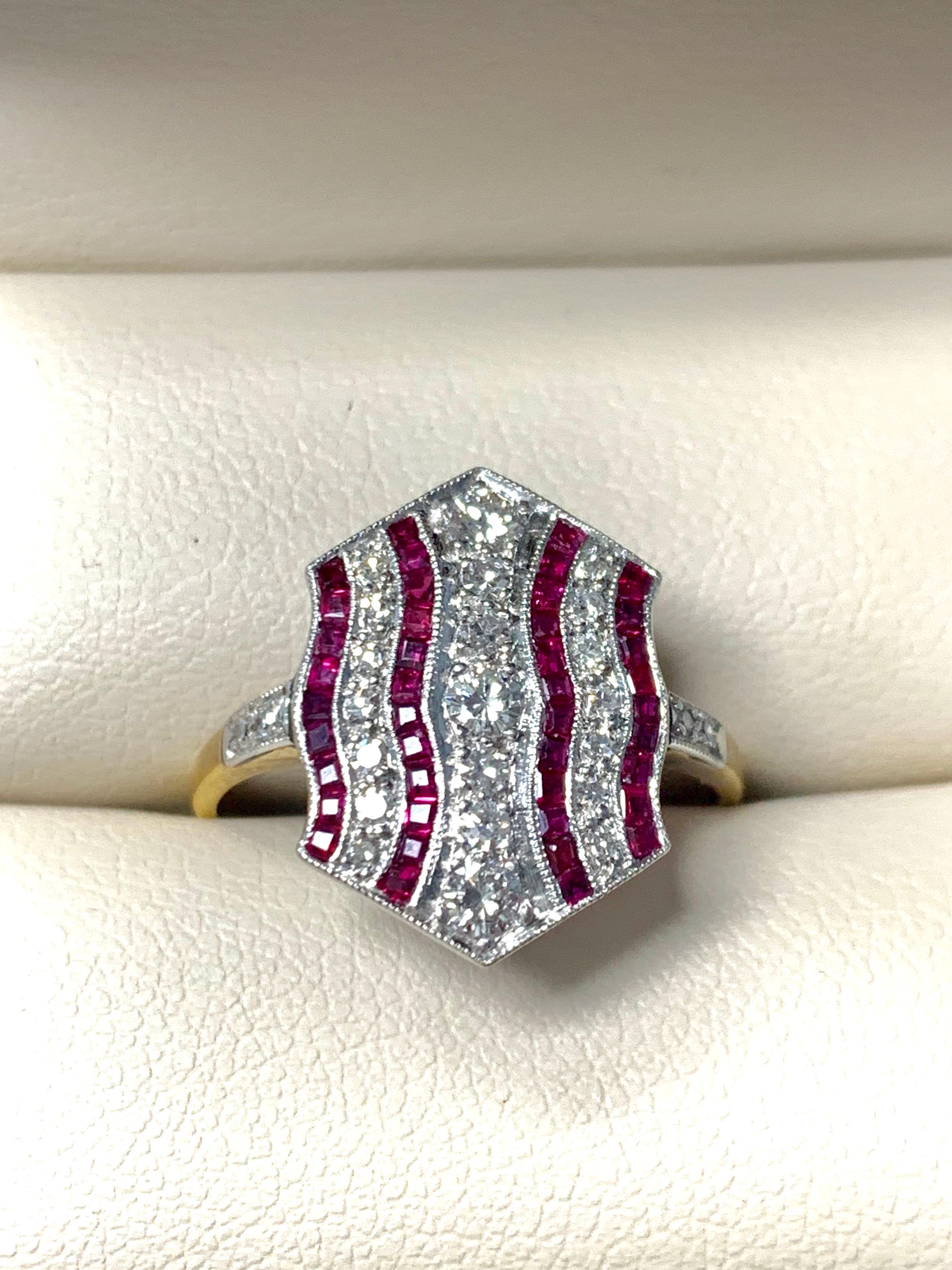 Diamond and Ruby Ring in Platinum For Sale 2