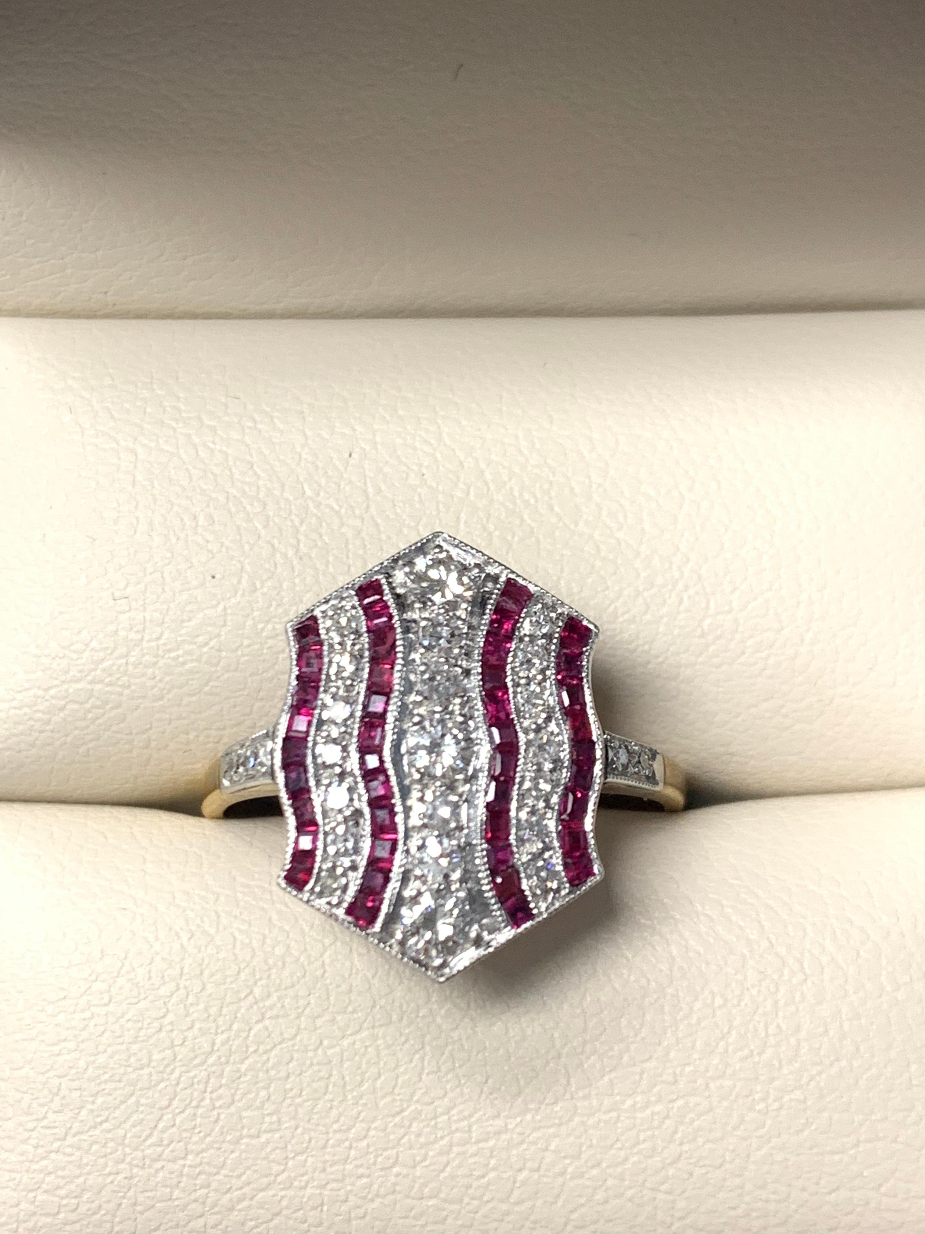 Diamond and Ruby Ring in Platinum For Sale 3