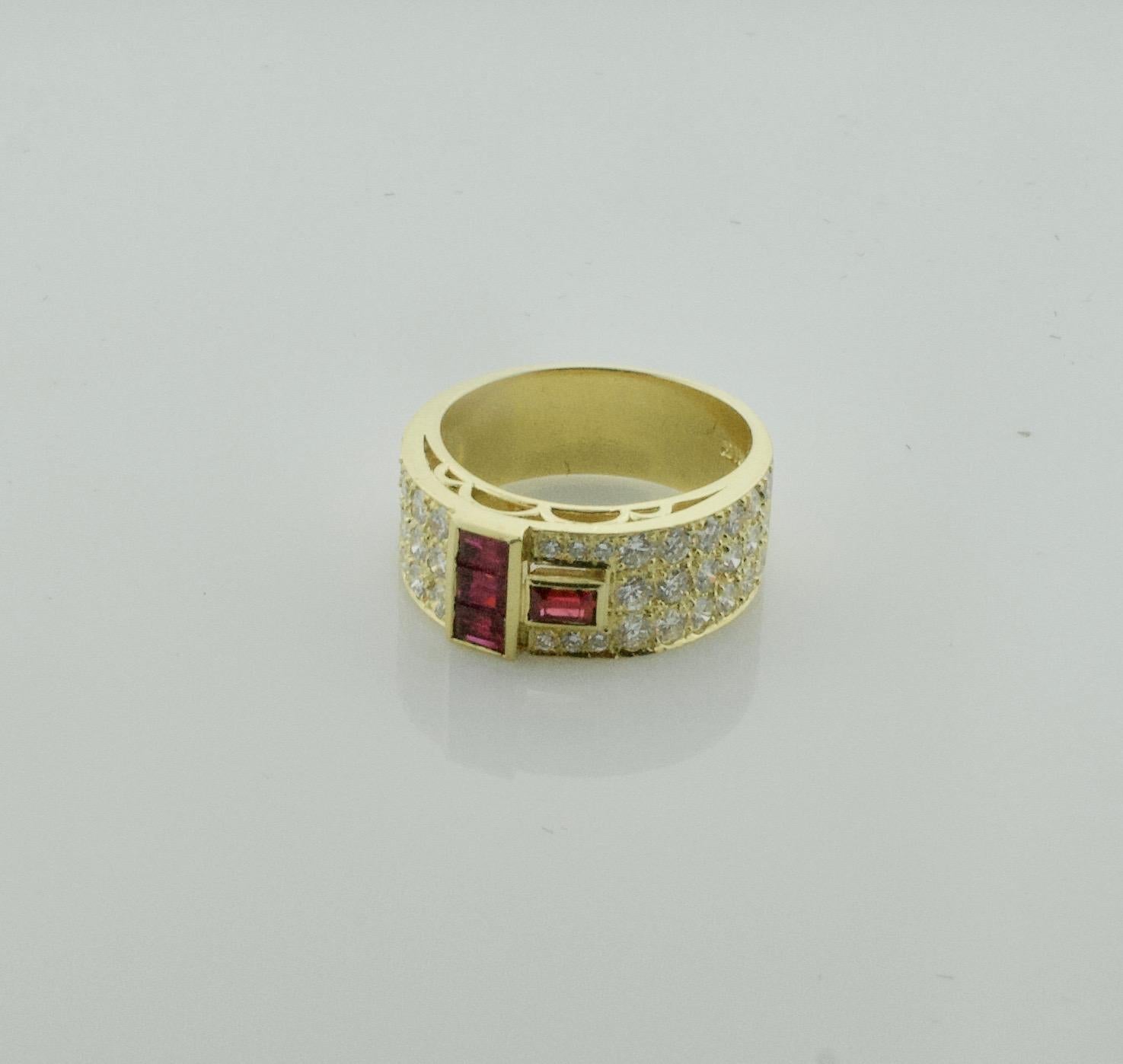 Modern Exquisite Diamond and Ruby Wedding Band Ring in 18 Karat For Sale