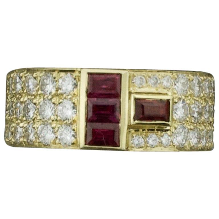 Exquisiter Diamant- und Rubin-Hochzeitsring aus 18 Karat im Angebot