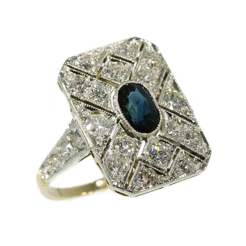 Diamond and Sapphire Art Deco Engagement Ring For Sale 3