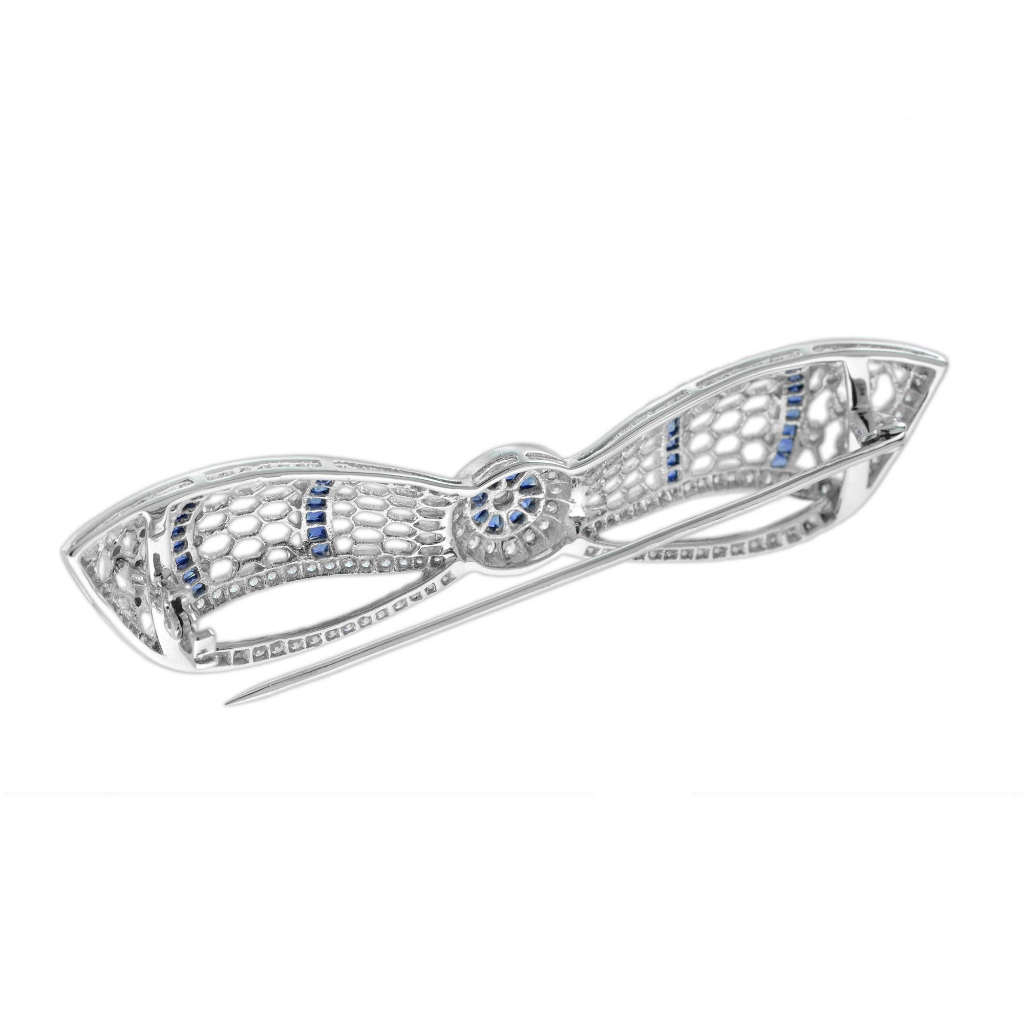 Diamond and Sapphire Art Deco Style Bow Brooch in 14k White Gold In New Condition For Sale In Bangkok, TH