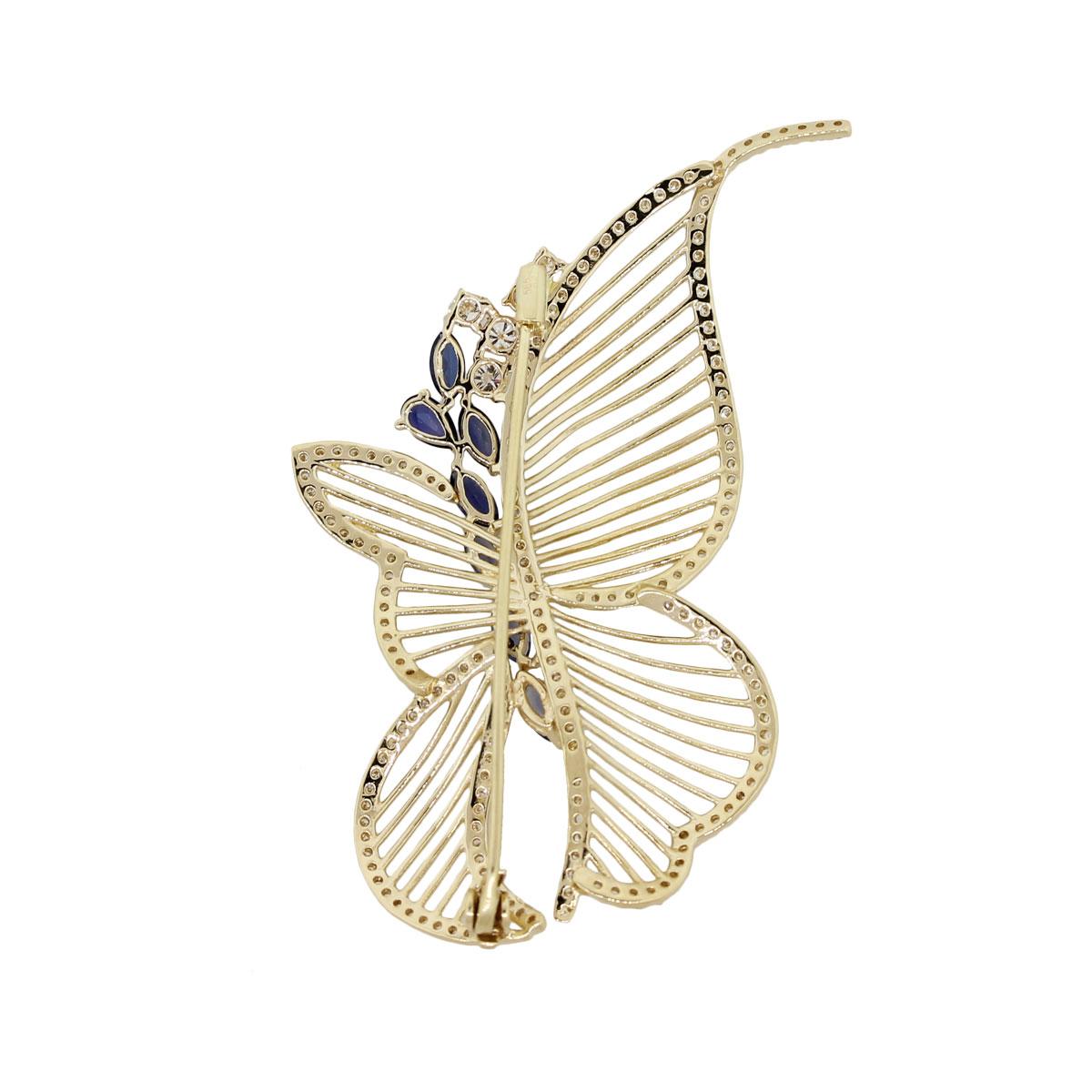 Artist 3.10 Carat Diamond and 0.84 Carat Sapphire Butterfly Brooch 14 Karat In Stock For Sale