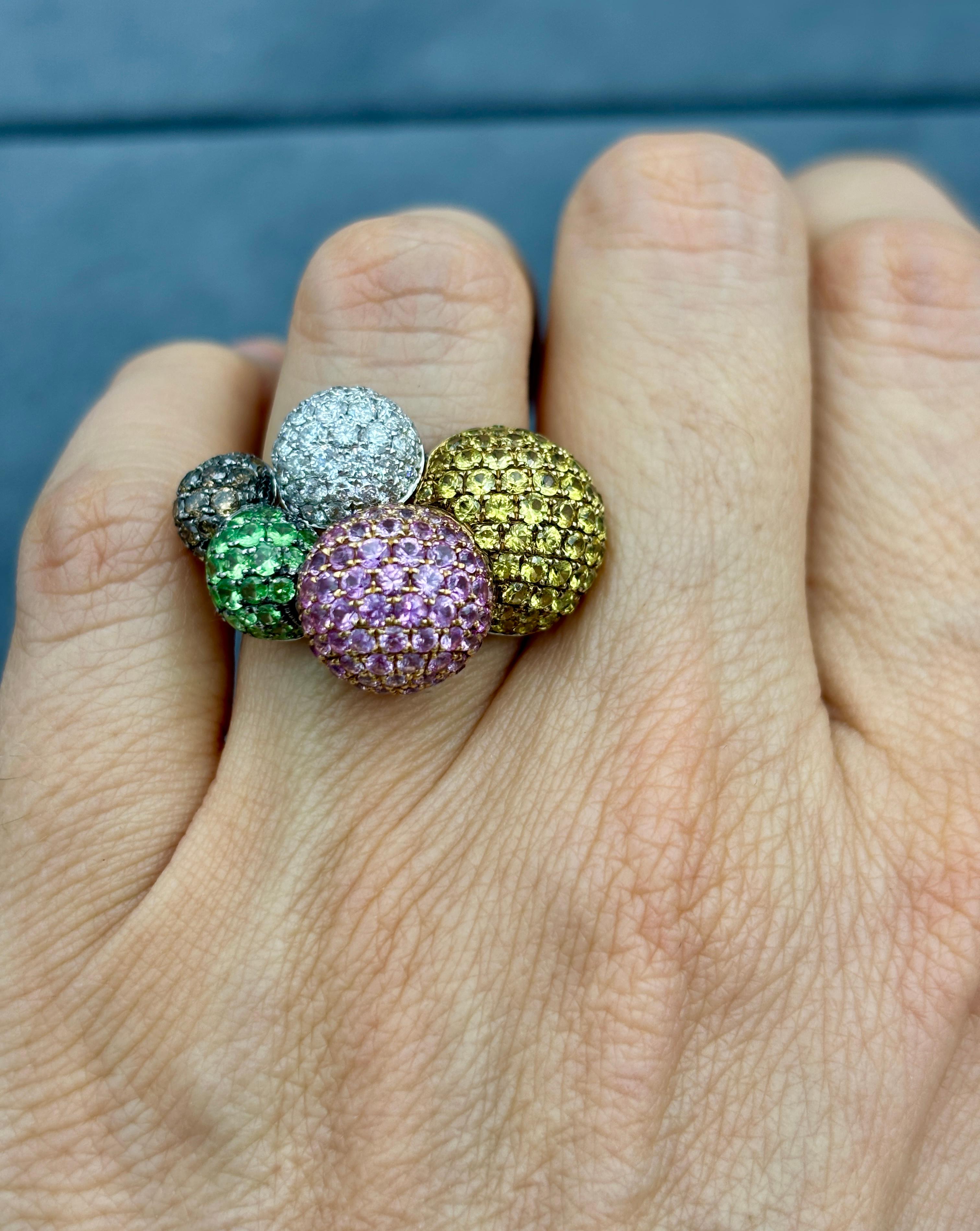Diamant- und Saphirbesetzter „Blasen“-Ring Teil eines Sets mit Anhänger im Angebot 4