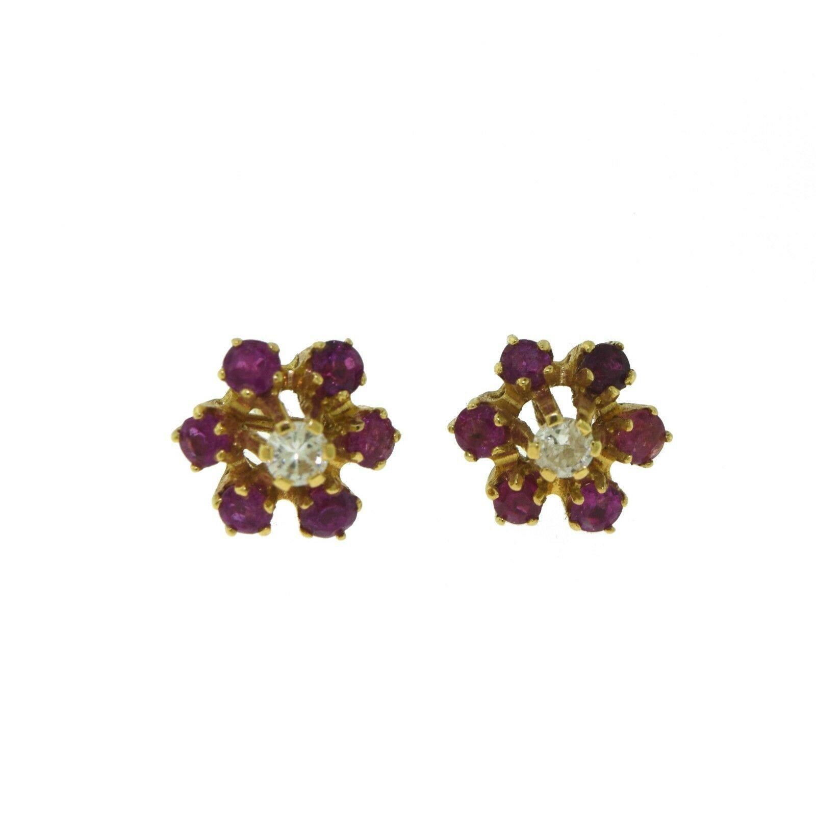  Diamond and Sapphire Flower Yellow Gold Earrings In Good Condition For Sale In Miami, FL