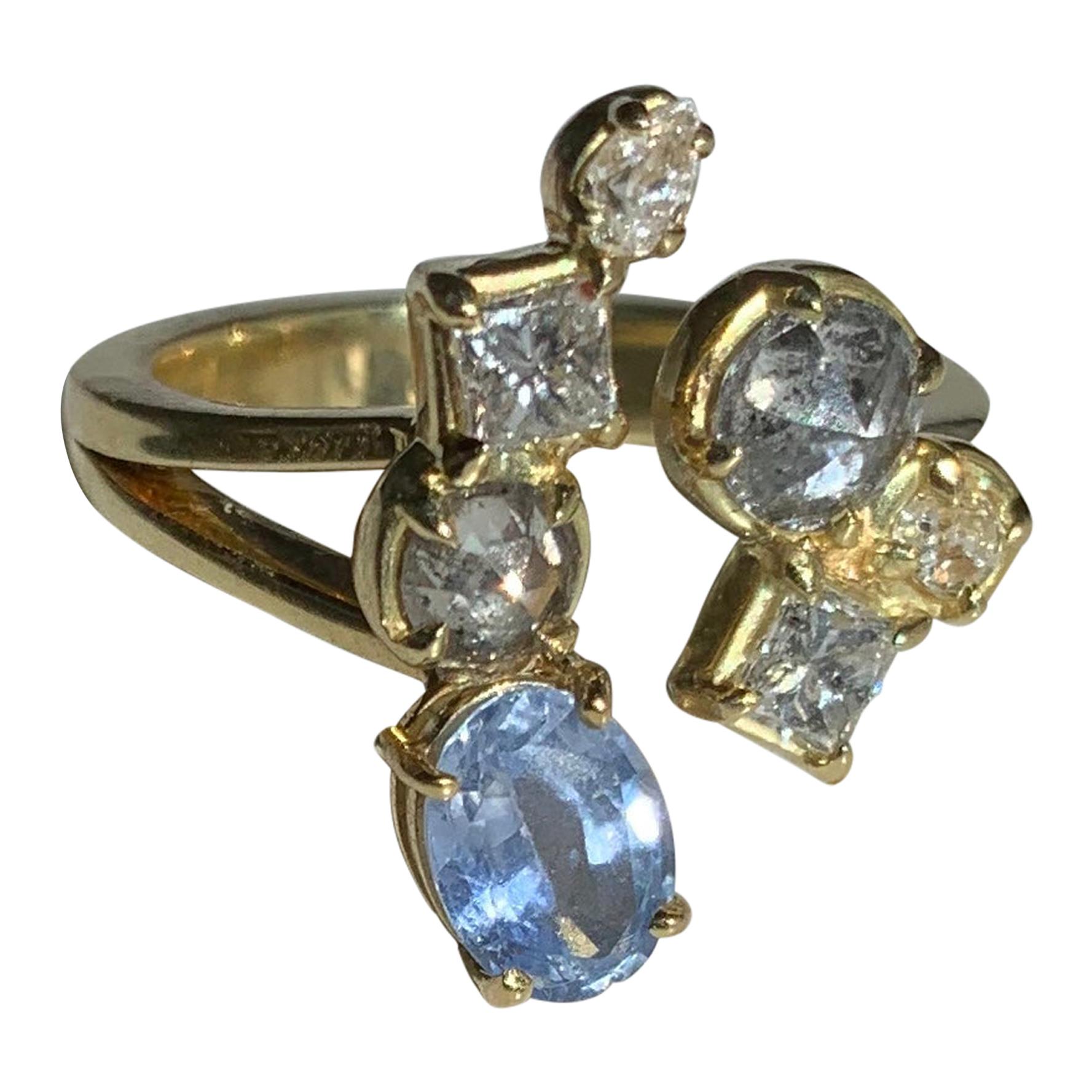 Diamond and Sapphire Gold Ring For Sale