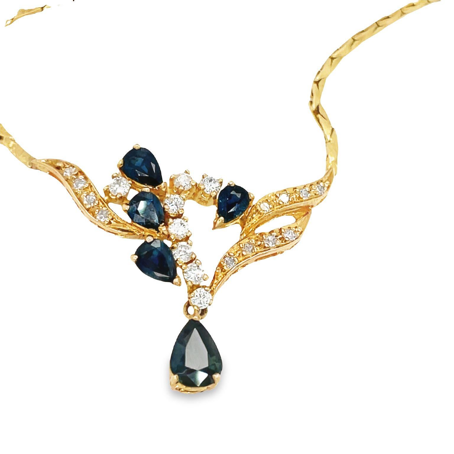 Collier en or jaune 18K avec saphirs et diamants en forme de poire Excellent état - En vente à beverly hills, CA