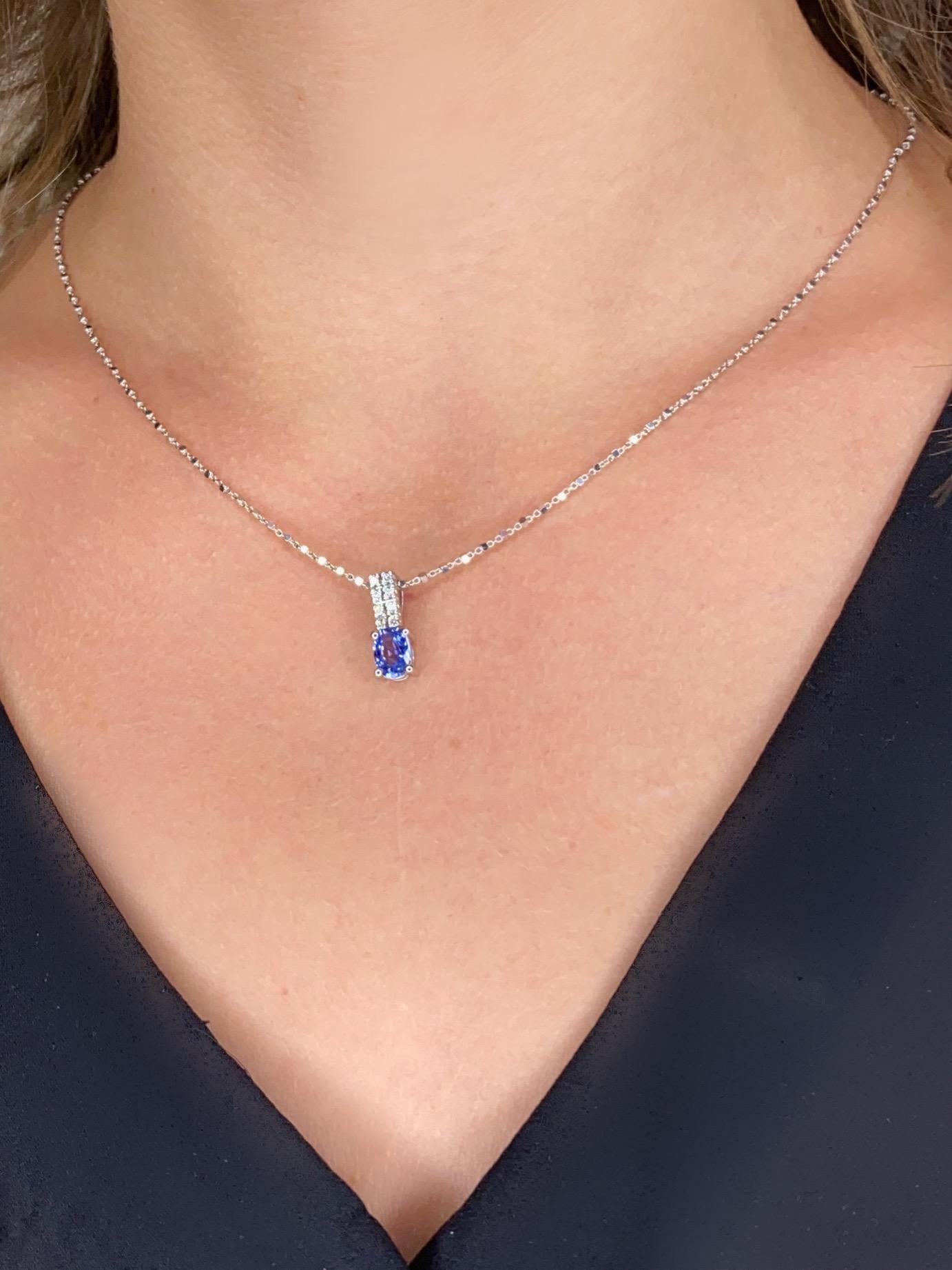 Diamond and Sapphire Necklace White Gold 18 Karat  For Sale 1