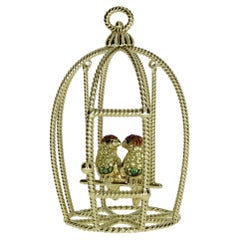 Diamond and Sapphire Pavè Two Parrots in a Cage Necklace Pendant in 18kt Gold
