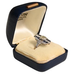 Anello antico allungato con diamante da 1,10 carati. Vecchio Euro e Sapphire Platinum K VS2
