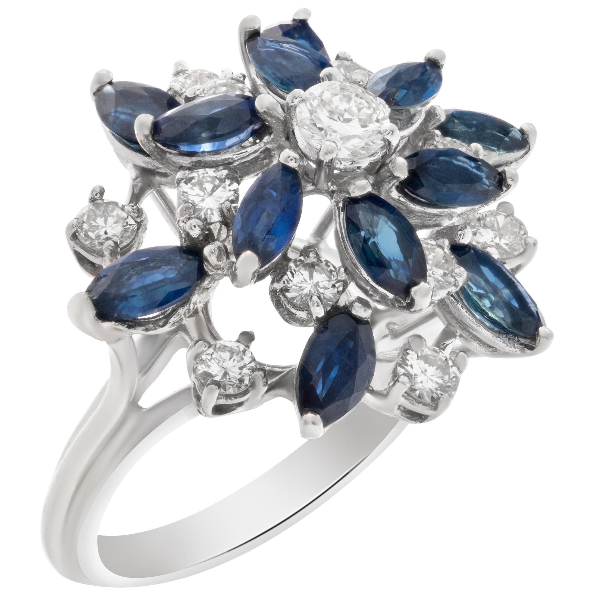 Diamond and Sapphire Ring in 14k White Gold In Excellent Condition For Sale In Surfside, FL