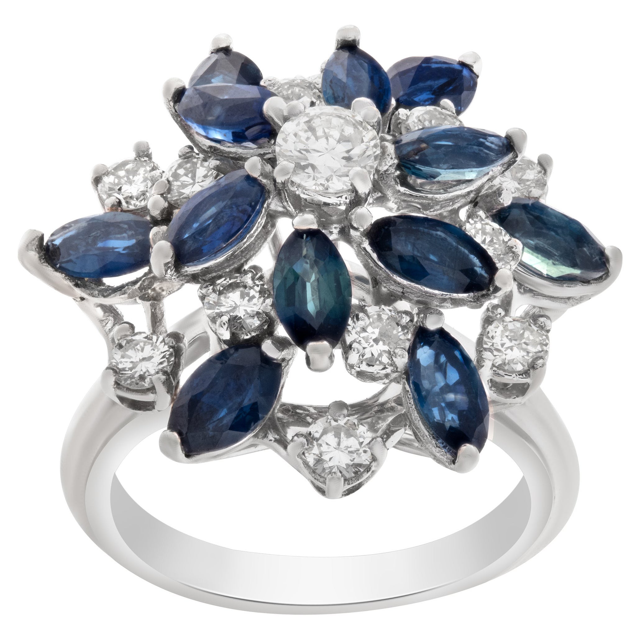 Ring mit Diamanten und Saphiren aus 14k Weißgold