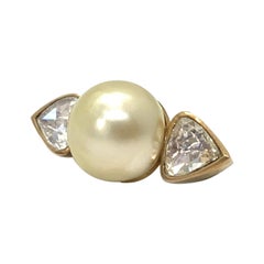 Diamond and South Sea Pearl Brooch Handcrafted in 18k Yellow Gold
