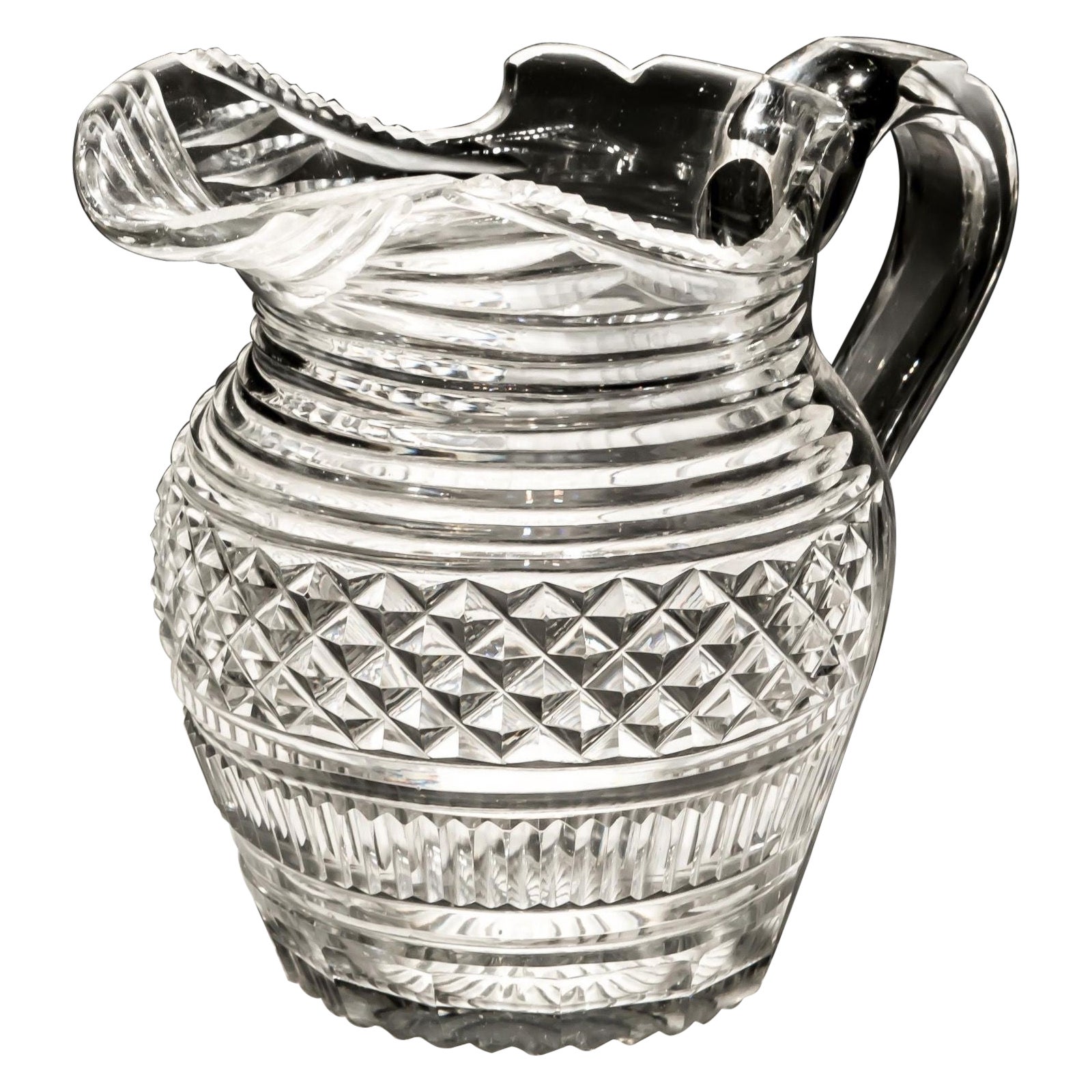 Diamant- und Stufenschliff-Regency-Krug im Angebot