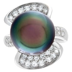 Diamond and Tahitian pearl ring 18k White Gold  with 2.29 carats in round cut 