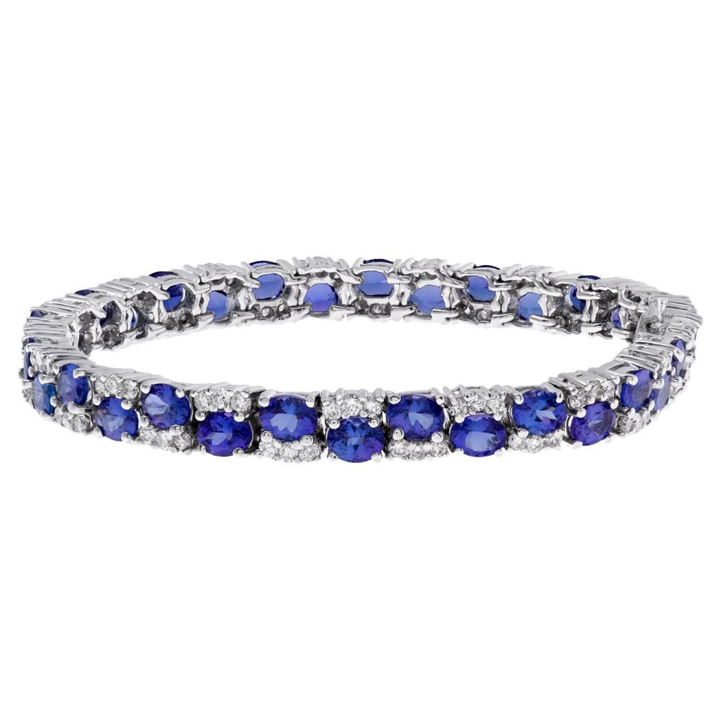 Diamond and Tanzanite Bracelet in 14k White Gold and Approximately 2.80 Carats For Sale