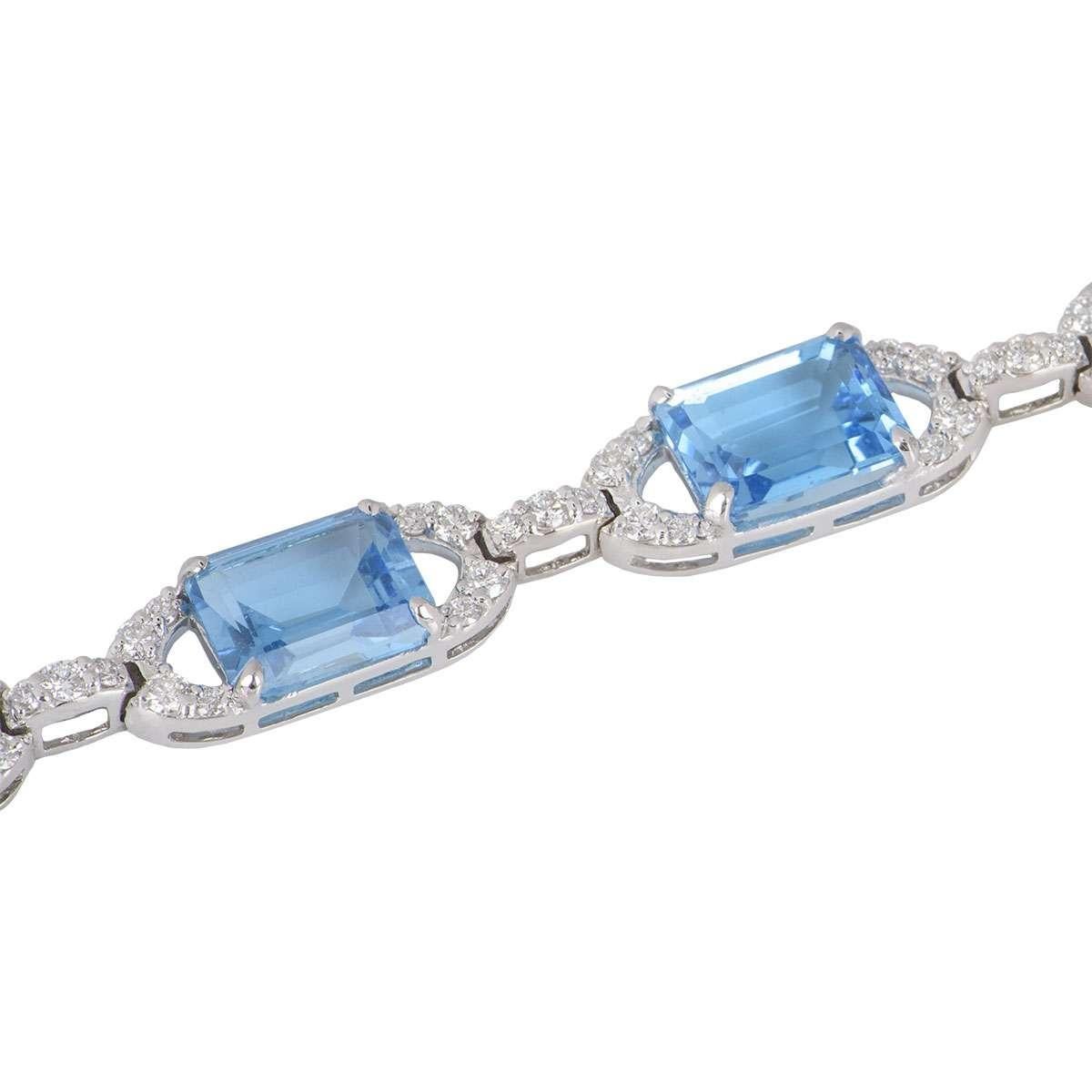 Diamond and Topaz Link Bracelet In Excellent Condition In London, GB