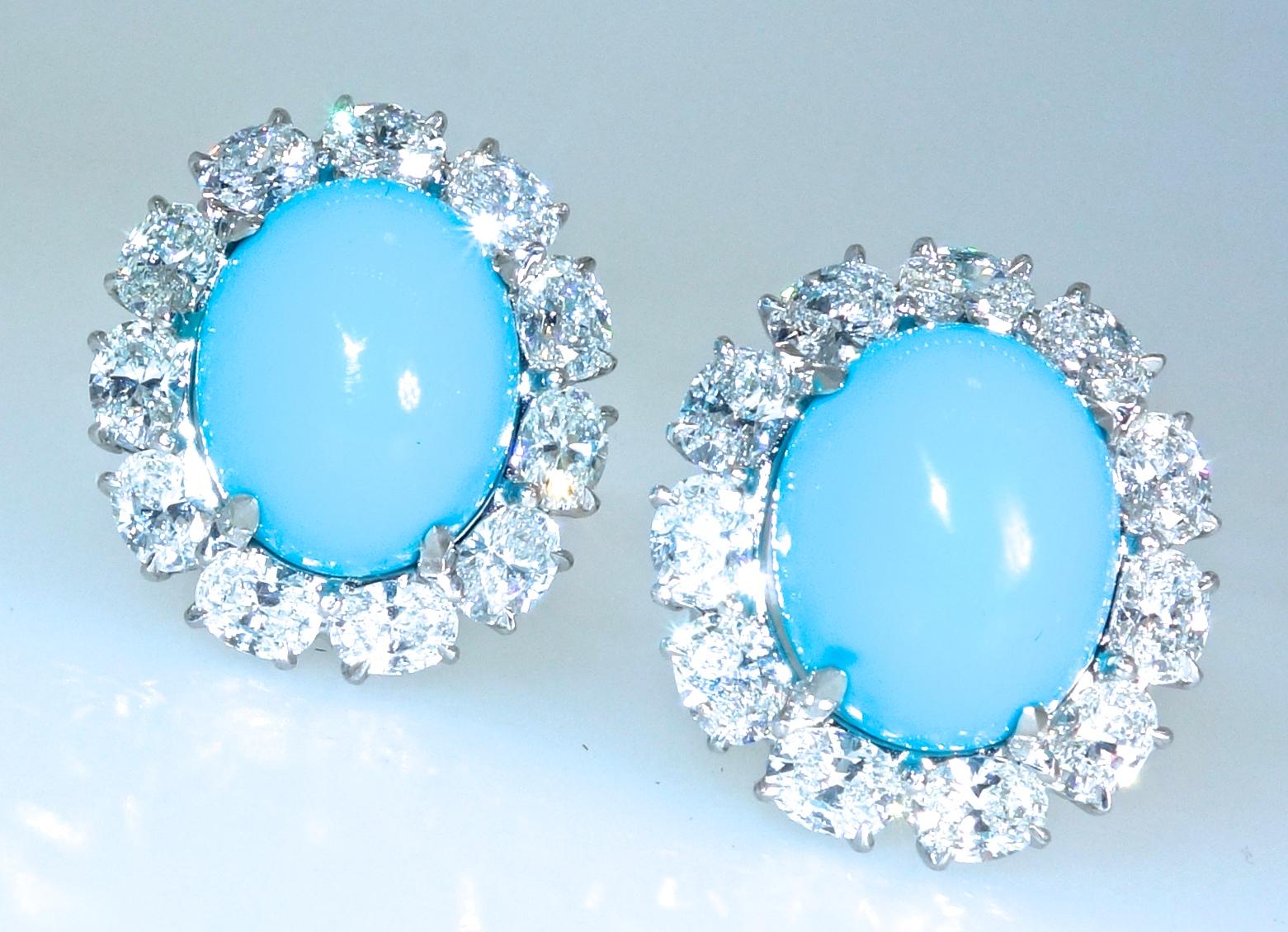 Turquoise and diamond earrings, the 22 oval diamonds are very fine, F/G, and VVS to VS, very very slightly included to very slightly included, they weigh approximately 4.3 cts.

 The very fine oval, bright with a deep 