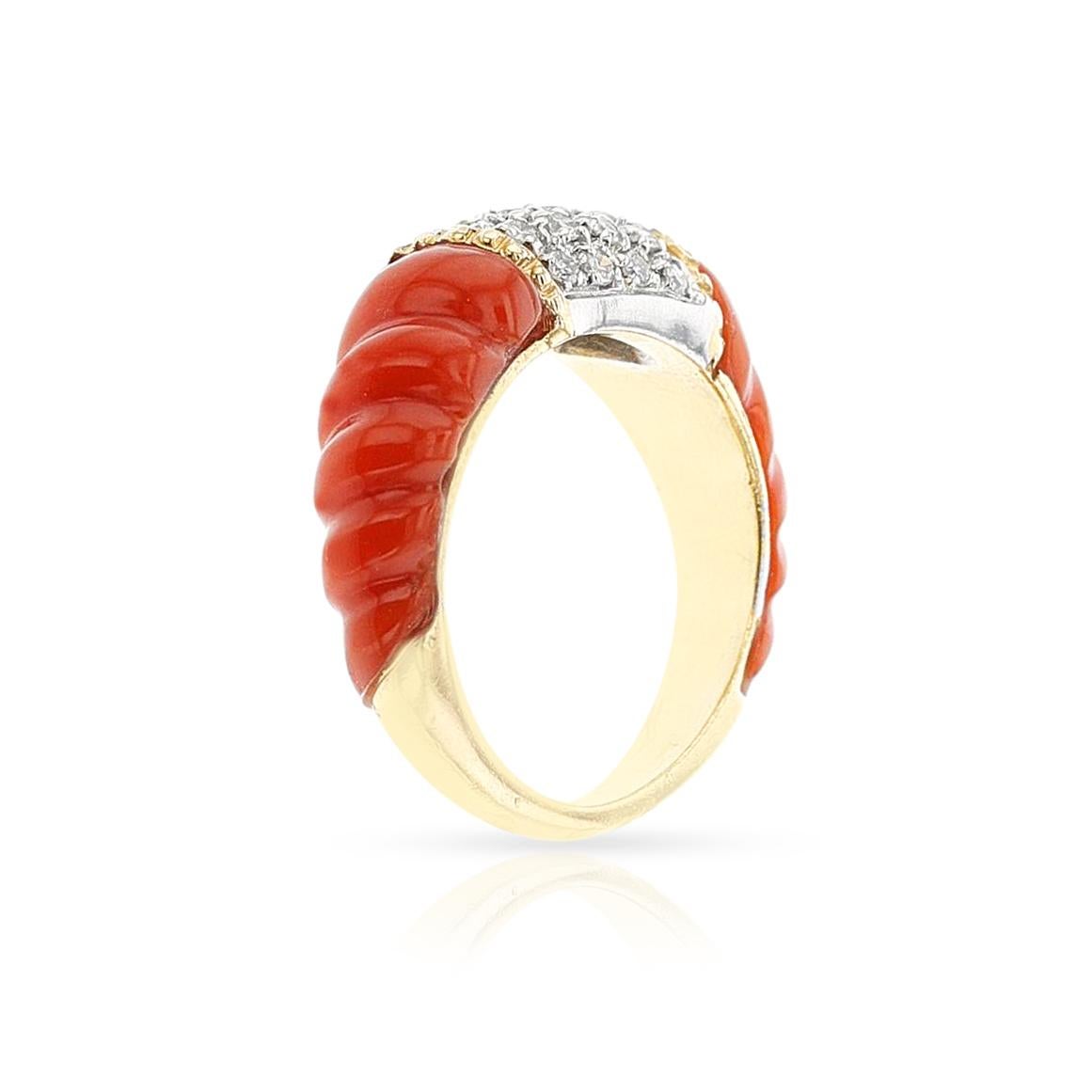 Diamond and Twisted Coral Gold Ring, 18k In Excellent Condition For Sale In New York, NY