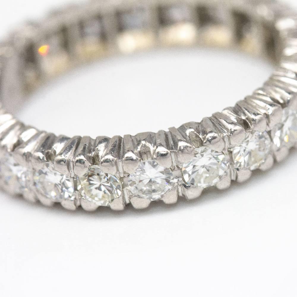 Brilliant Cut Diamond and White Gold ALLIANCE Ring For Sale