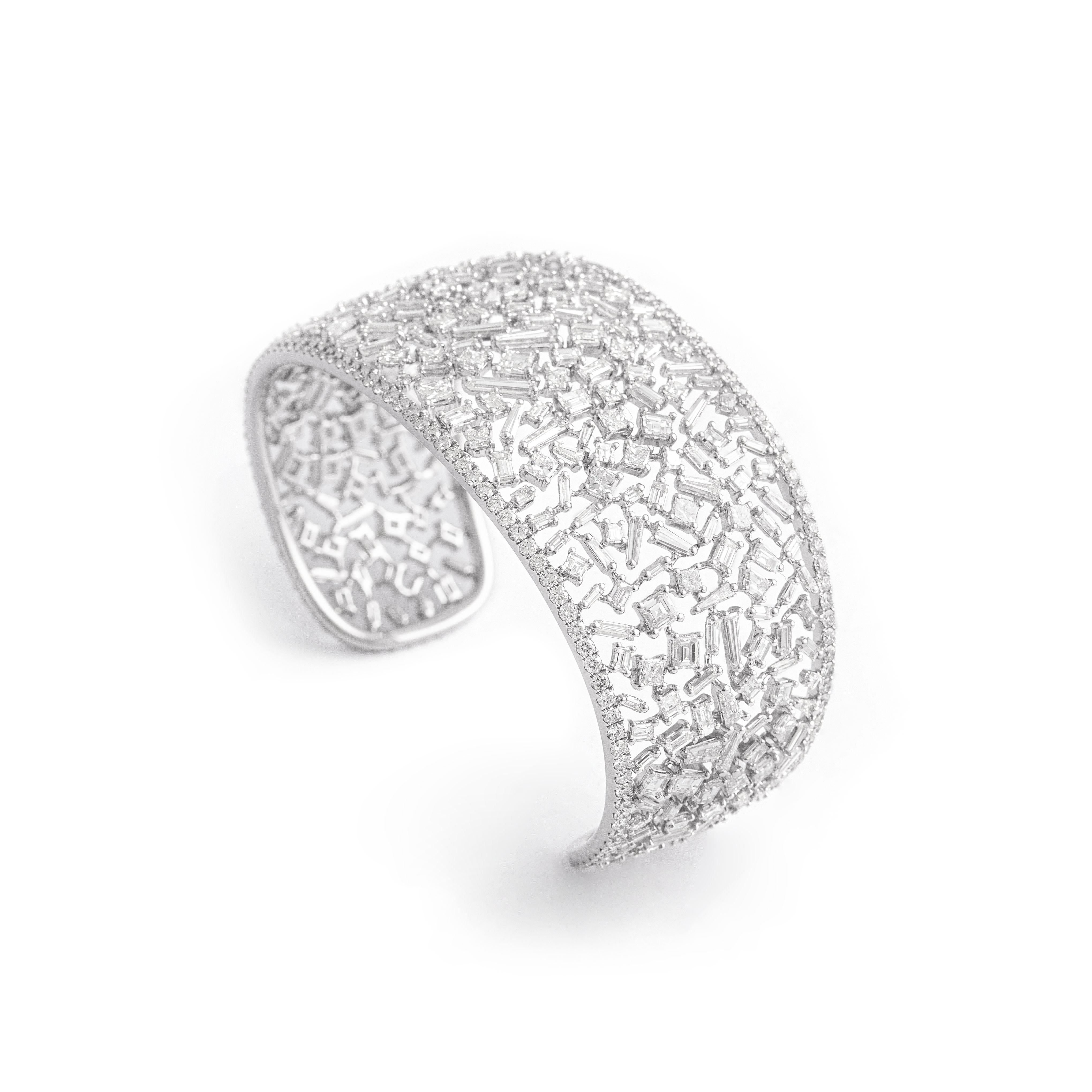 Round Cut Diamond and White Gold Bangle For Sale