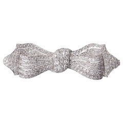 Diamond and White Gold Bow Brooch, circa 1990, 5.00 Carats