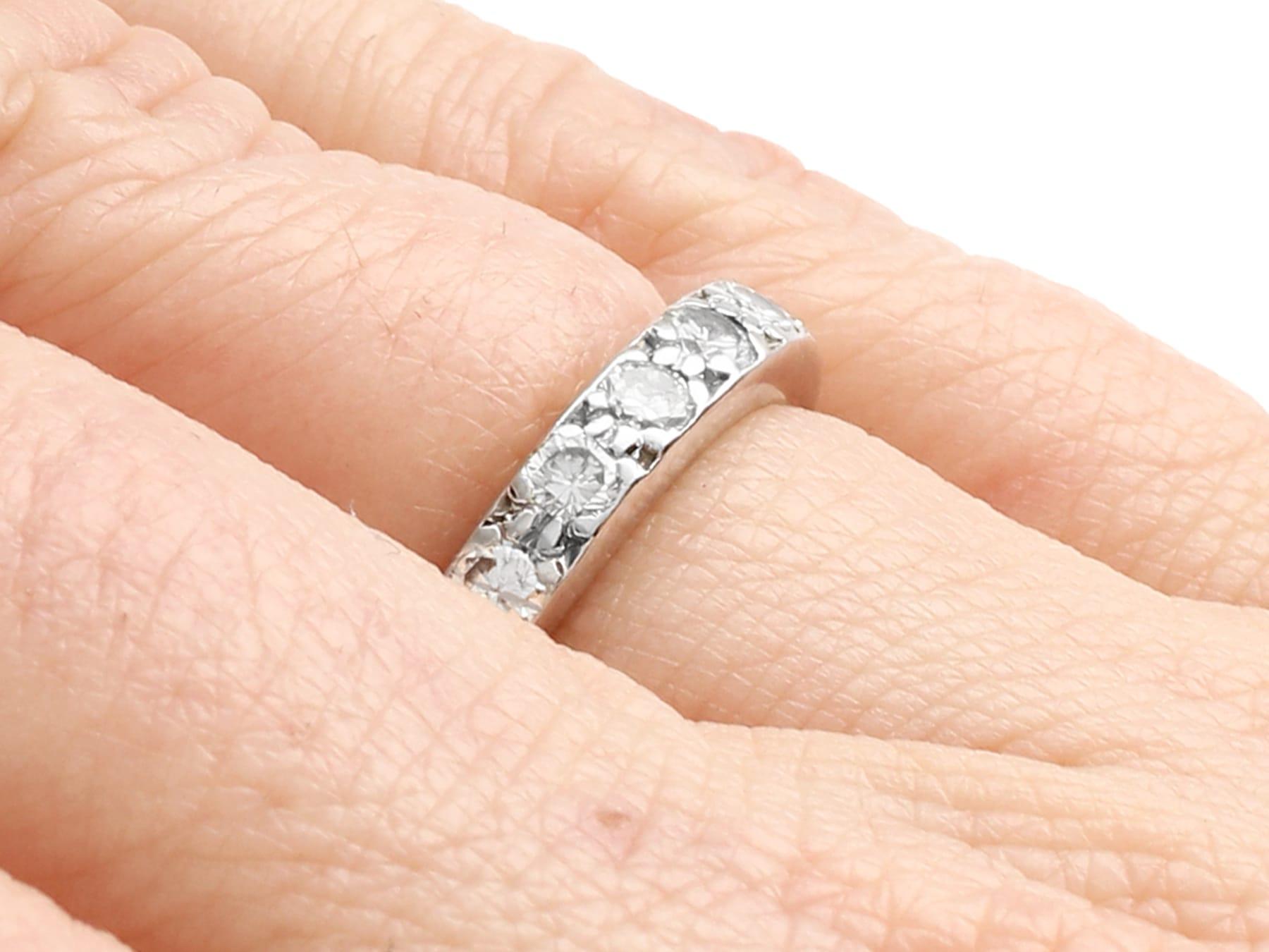 1970S Diamond and 18K White Gold Half Eternity Ring In Excellent Condition For Sale In Jesmond, Newcastle Upon Tyne