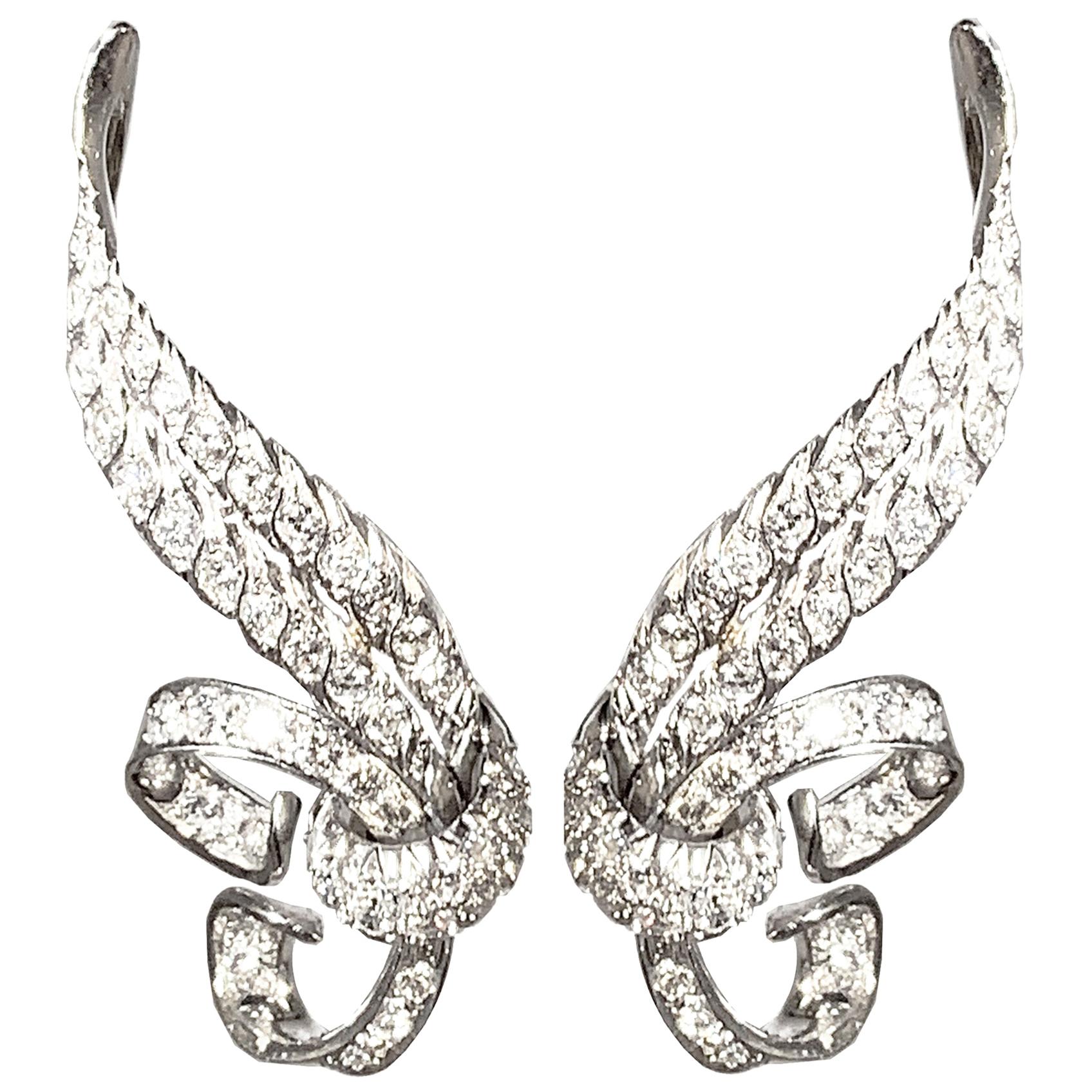 Vintage Diamond and White Gold Love Knot Italian Earrings Dolce Vita Design For Sale