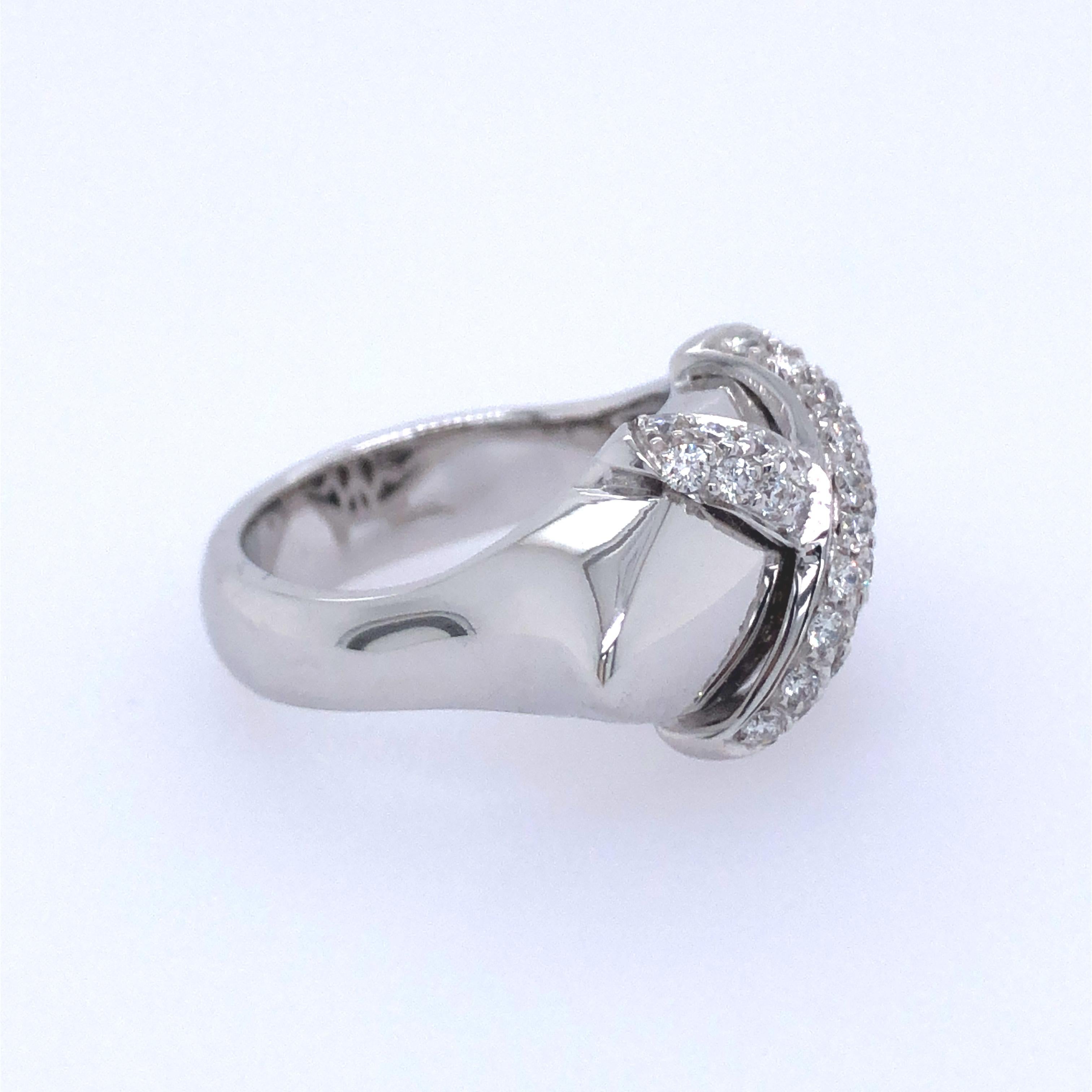 Diamond and White Gold Ring In Excellent Condition For Sale In New York, NY