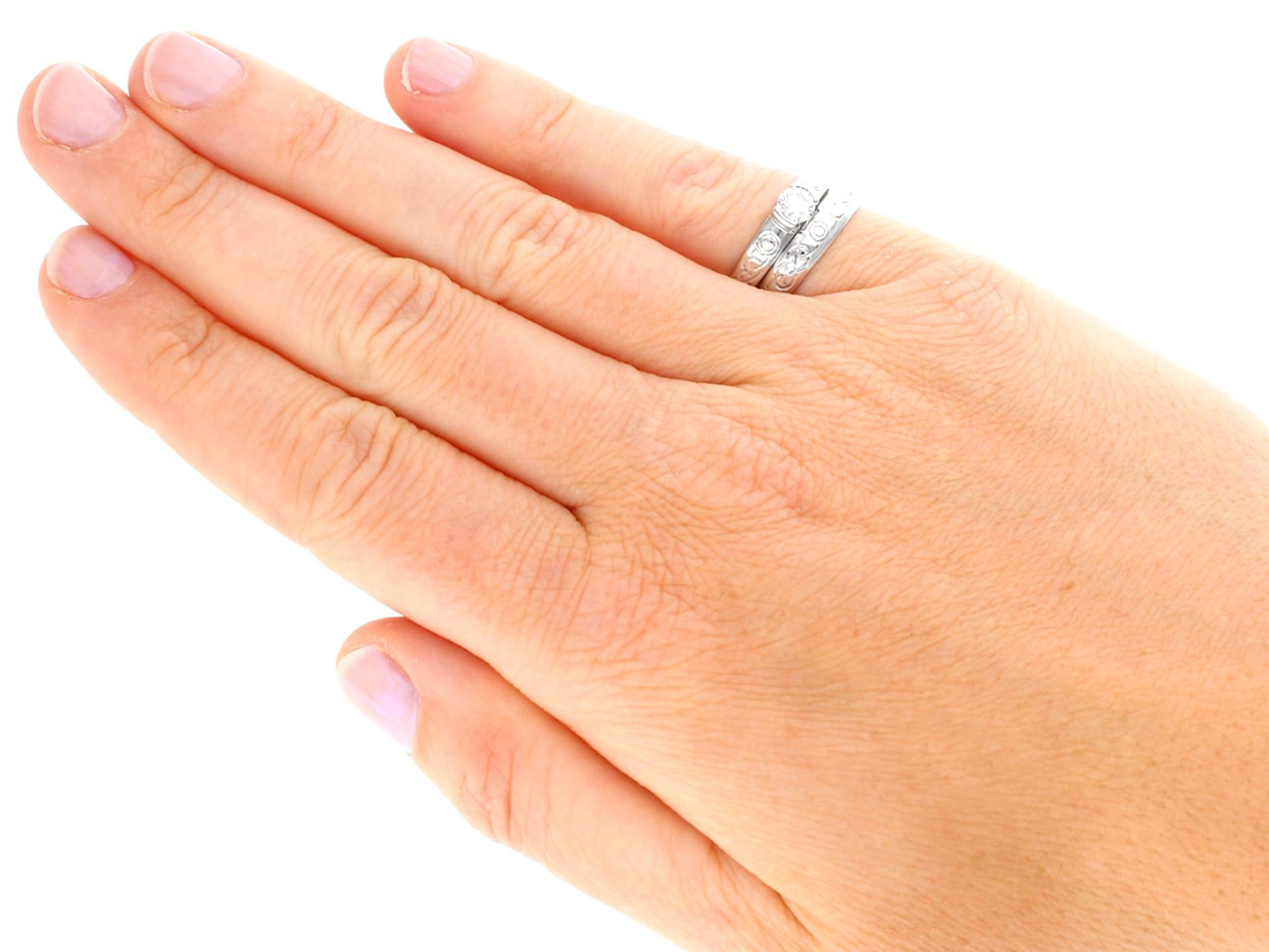 Solitär-Ring und Ehering aus Diamant und Weißgold mit Diamanten im Angebot 5