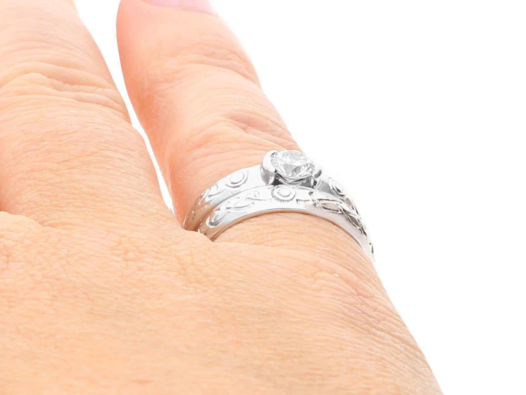 Solitär-Ring und Ehering aus Diamant und Weißgold mit Diamanten im Angebot 7